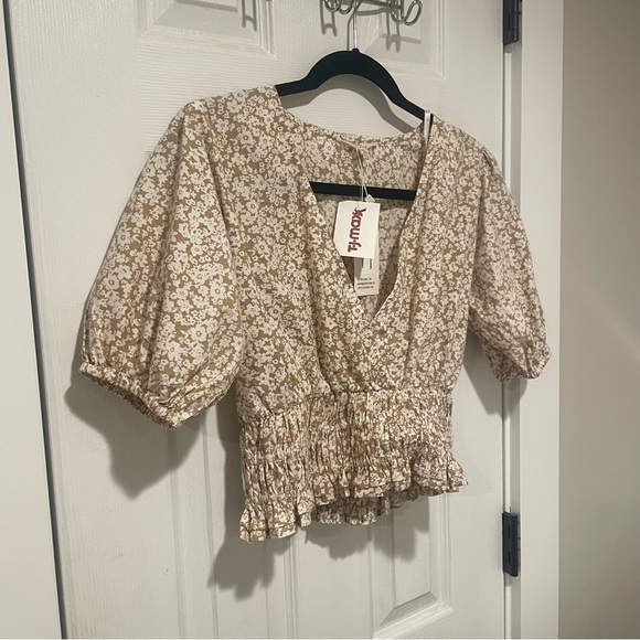 New cropped puff sleeves floral top - Picture 2 of 4